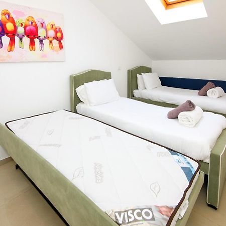 Saidoff, Amazing 4 Bedroom 3 Bath In City Center, Pool, Parking!!! Baitulmaqdis Luaran gambar